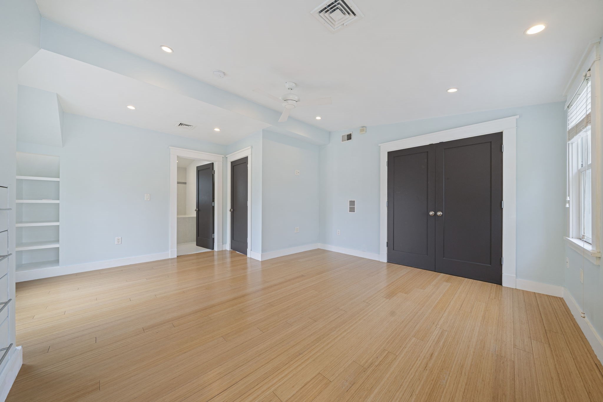 23 Cheverus Road, Unit 3 Boston, MA 02124 - Photo 18 of 27 Gallery Image 18