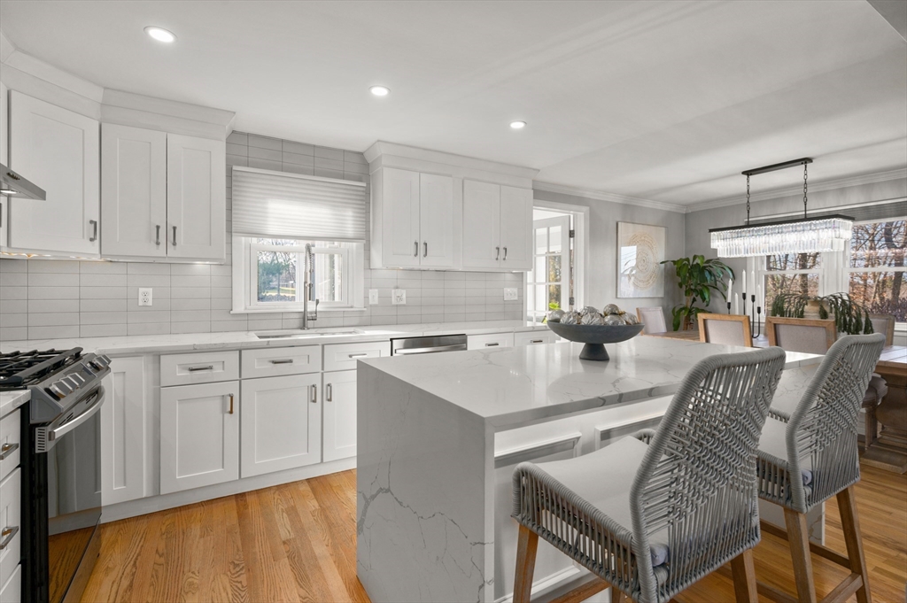 11 Ralph Road Peabody, MA 01960 - Photo 4 of 40 Gallery Image 4