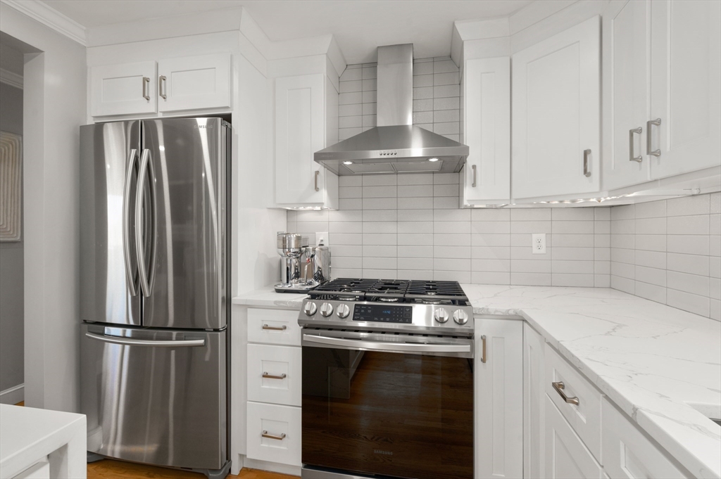 11 Ralph Road Peabody, MA 01960 - Photo 6 of 40 Gallery Image 6