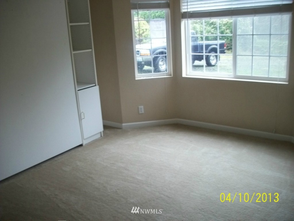 11301 Southeast Sedgwick Road Port Orchard, WA 98366 - Photo 2 of 12 Gallery Image 2