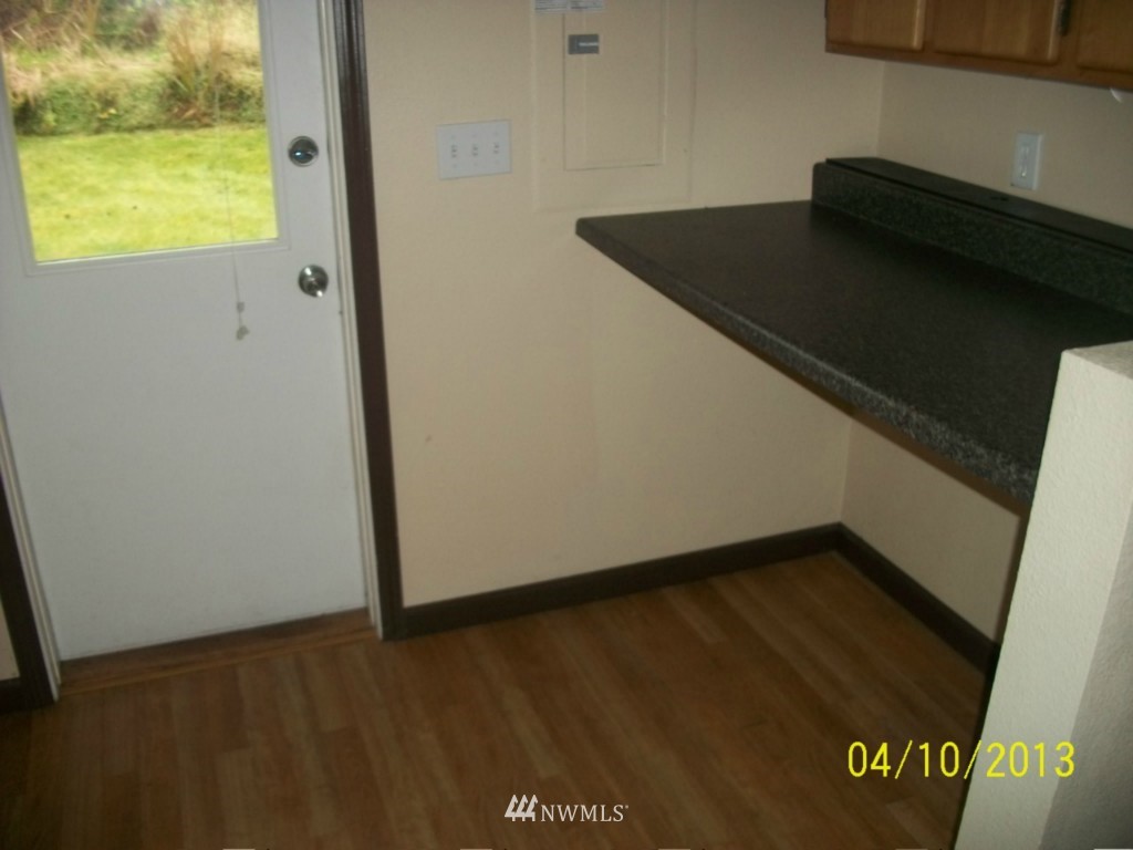 11301 Southeast Sedgwick Road Port Orchard, WA 98366 - Photo 4 of 12 Gallery Image 4
