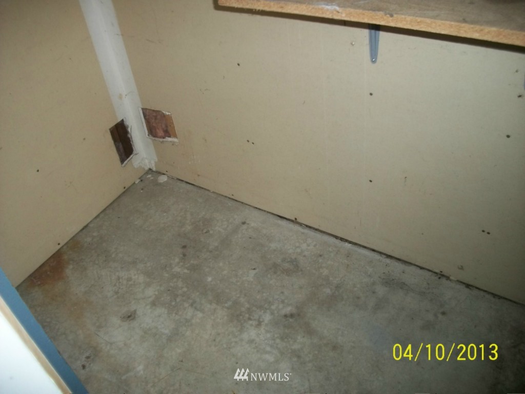 11301 Southeast Sedgwick Road Port Orchard, WA 98366 - Photo 10 of 12 Gallery Image 10