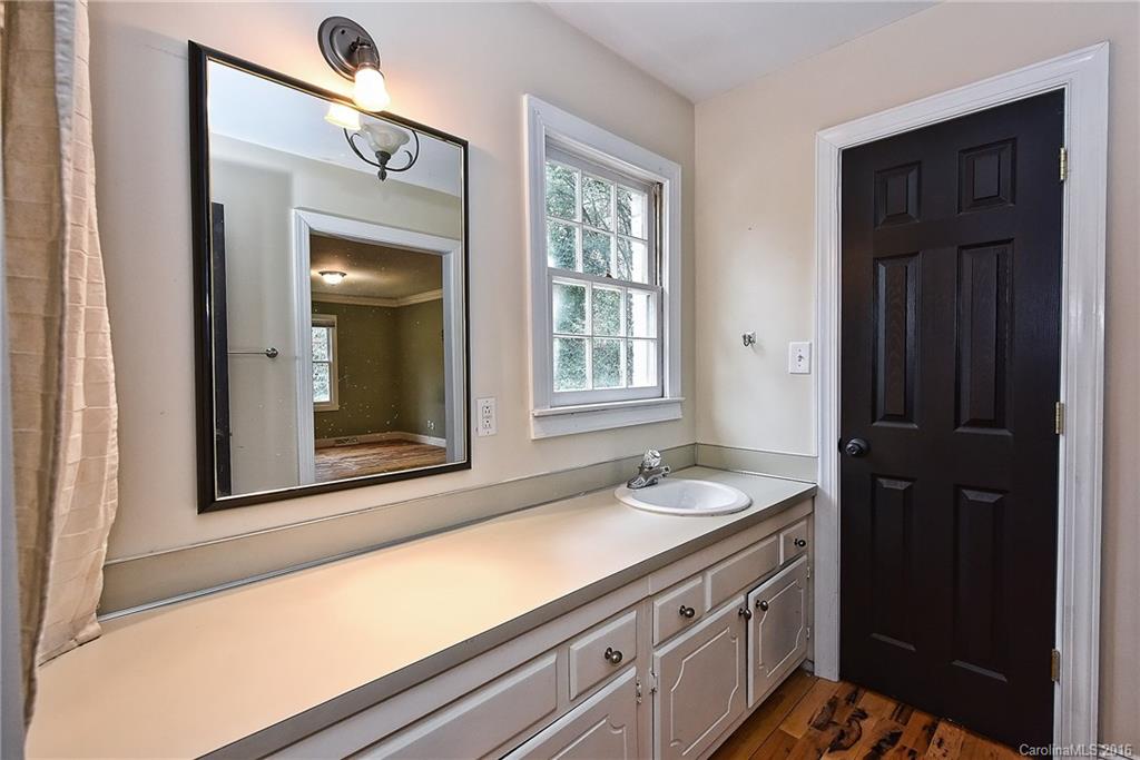 1339 Rock Point Road Charlotte, NC 28270 - Photo 13 of 23 Gallery Image 13