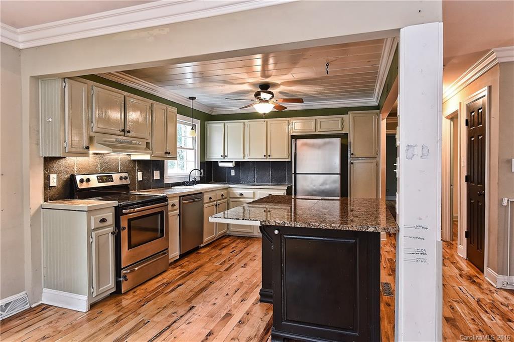 1339 Rock Point Road Charlotte, NC 28270 - Photo 4 of 23 Gallery Image 4