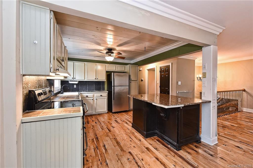 1339 Rock Point Road Charlotte, NC 28270 - Photo 6 of 23 Gallery Image 6