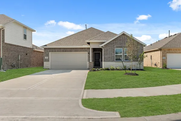 $299,888 | 363 West Rose Marie Lane, Montgomery, TX 77356