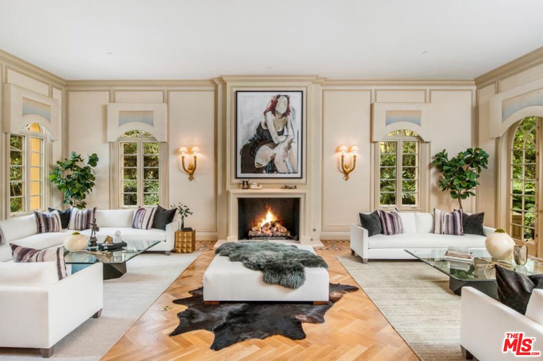 70 Beverly Park Beverly Hills, CA 90210 - Photo 4 of 12