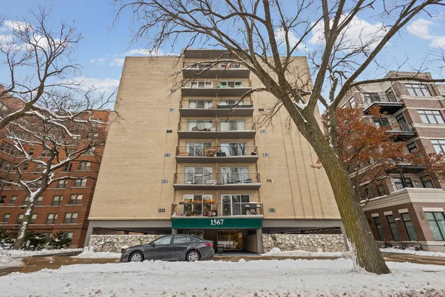 $239,900 | 1567 Ridge Avenue, Unit 408, Evanston, IL 60201