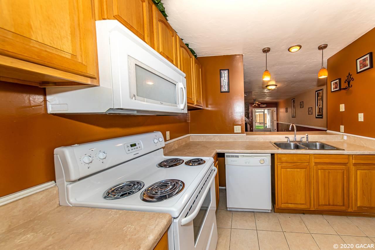 6134 Southwest 8th Lane Gainesville, FL 32607 - Photo 3 of 23 Gallery Image 3