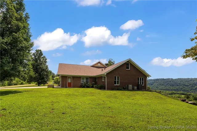 $850,000 | 7135 East Hiawatha Heights, Leavenworth, IN 47137