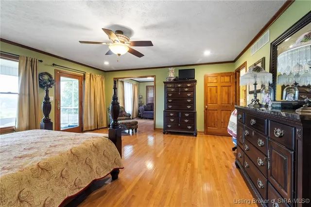 $850,000 | 7135 East Hiawatha Heights, Leavenworth, IN 47137