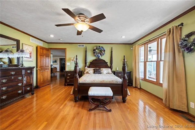 $850,000 | 7135 East Hiawatha Heights, Leavenworth, IN 47137