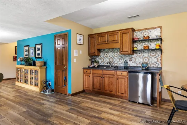 $850,000 | 7135 East Hiawatha Heights, Leavenworth, IN 47137