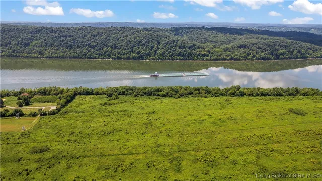 $850,000 | 7135 East Hiawatha Heights, Leavenworth, IN 47137