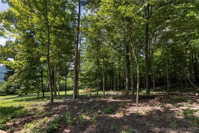 $850,000 | 7135 East Hiawatha Heights, Leavenworth, IN 47137