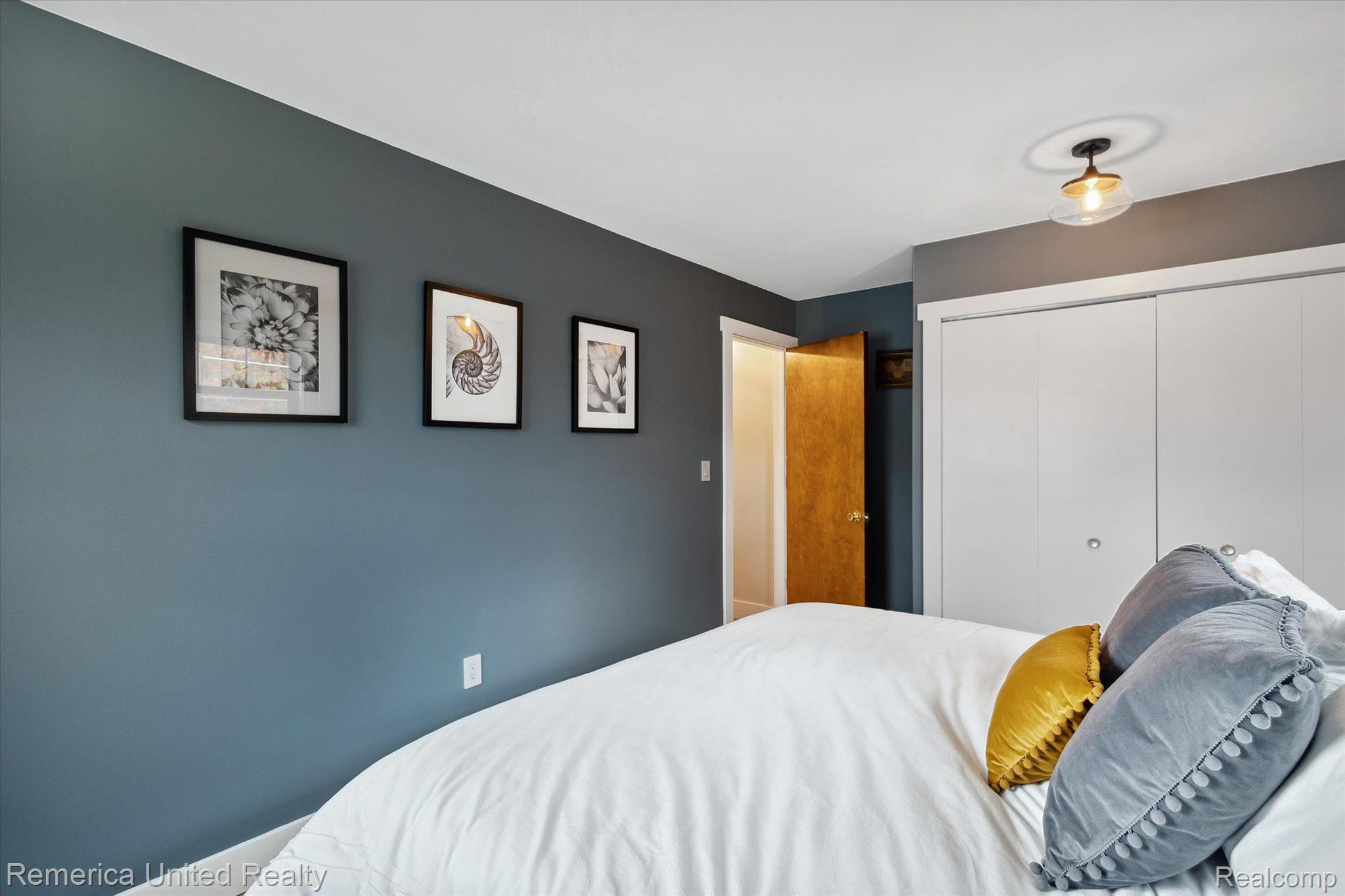 6051 Dutcher Road Howell, MI 48843 - Photo 20 of 42 Gallery Image 20