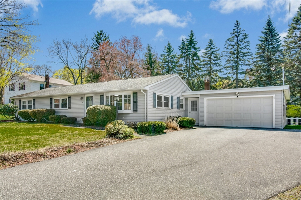 7 Jennings Road Westborough, MA 01581 - Photo 4 of 34 Gallery Image 4