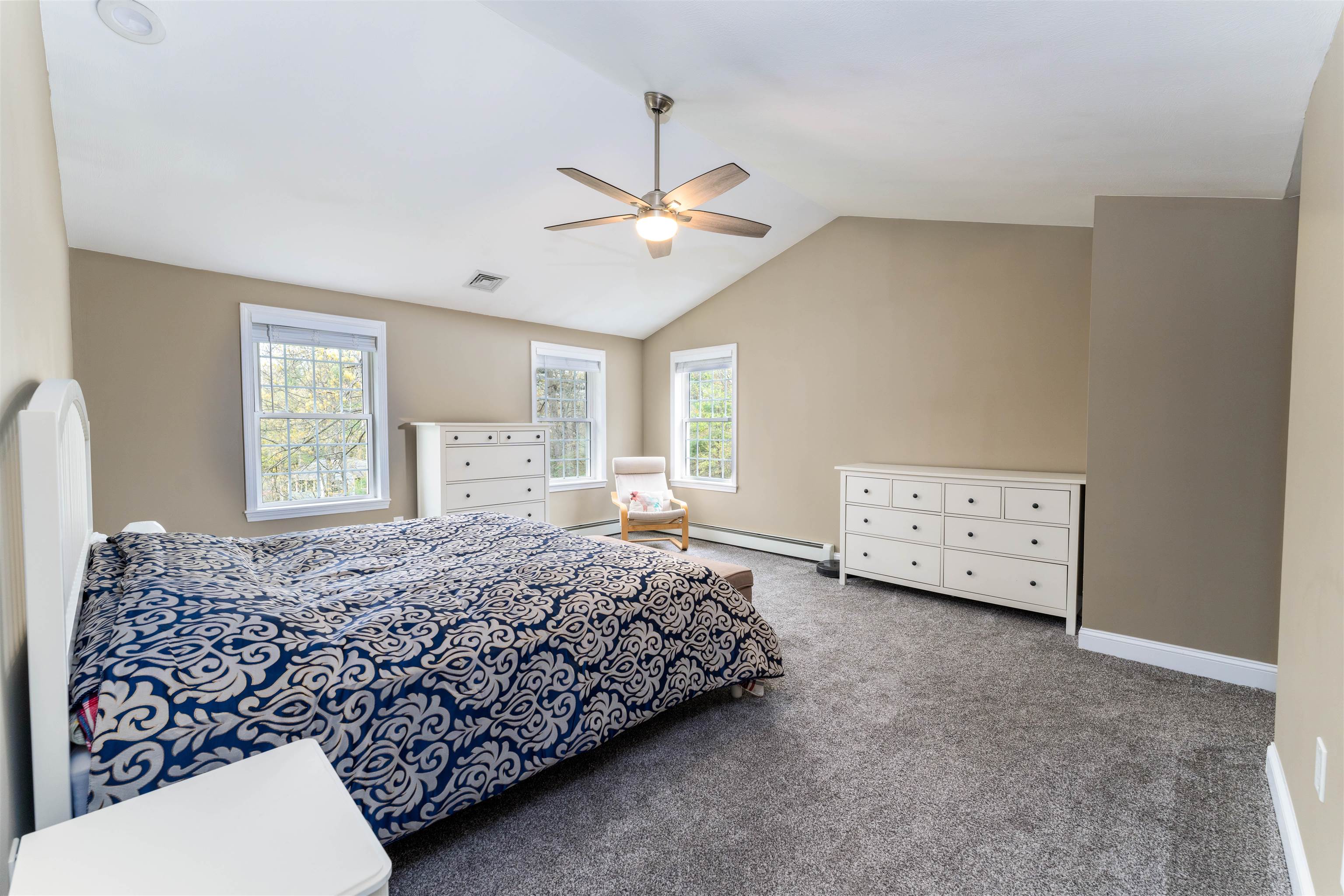 12 Washington Road Windham, NH 03087 - Photo 23 of 36