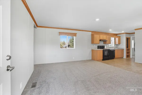 $850,000 | 1206 East 2000 S 1206 E 2000 Street South, Malta, ID 83342