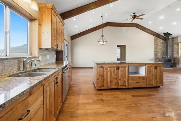 $850,000 | 1206 East 2000 S 1206 E 2000 Street South, Malta, ID 83342