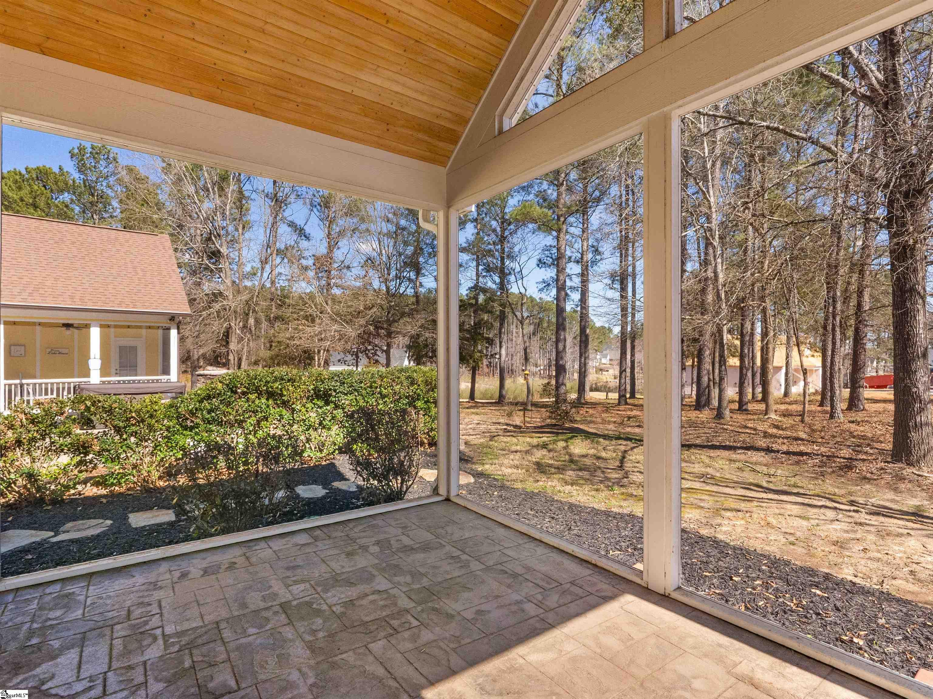 119 Lookout Way Ninety Six, SC 29666 - Photo 30 of 37