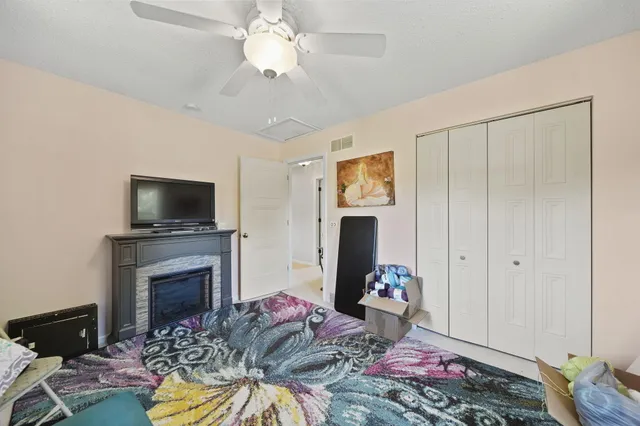 $379,900 | 7165 Clinton Road, Jackson, MI 49201