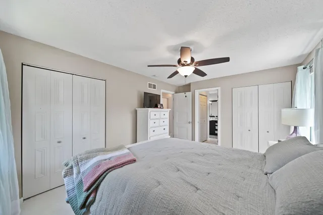 $379,900 | 7165 Clinton Road, Jackson, MI 49201