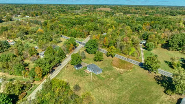 $379,900 | 7165 Clinton Road, Jackson, MI 49201