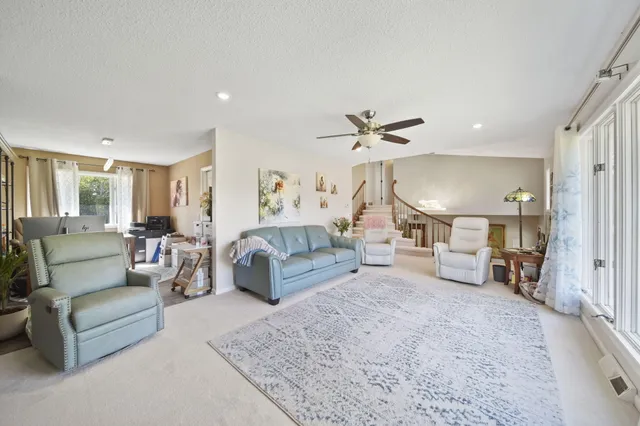 $379,900 | 7165 Clinton Road, Jackson, MI 49201