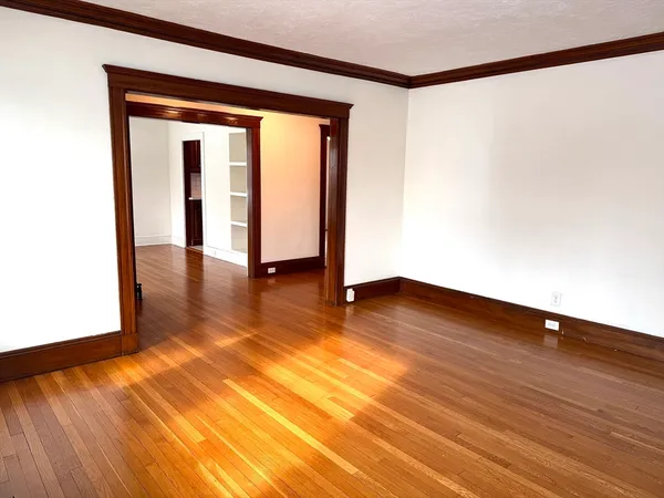 $3,295 | 234 Brook Road, Unit 1, Milton, MA 02186