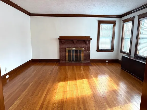 $3,295 | 234 Brook Road, Unit 1, Milton, MA 02186