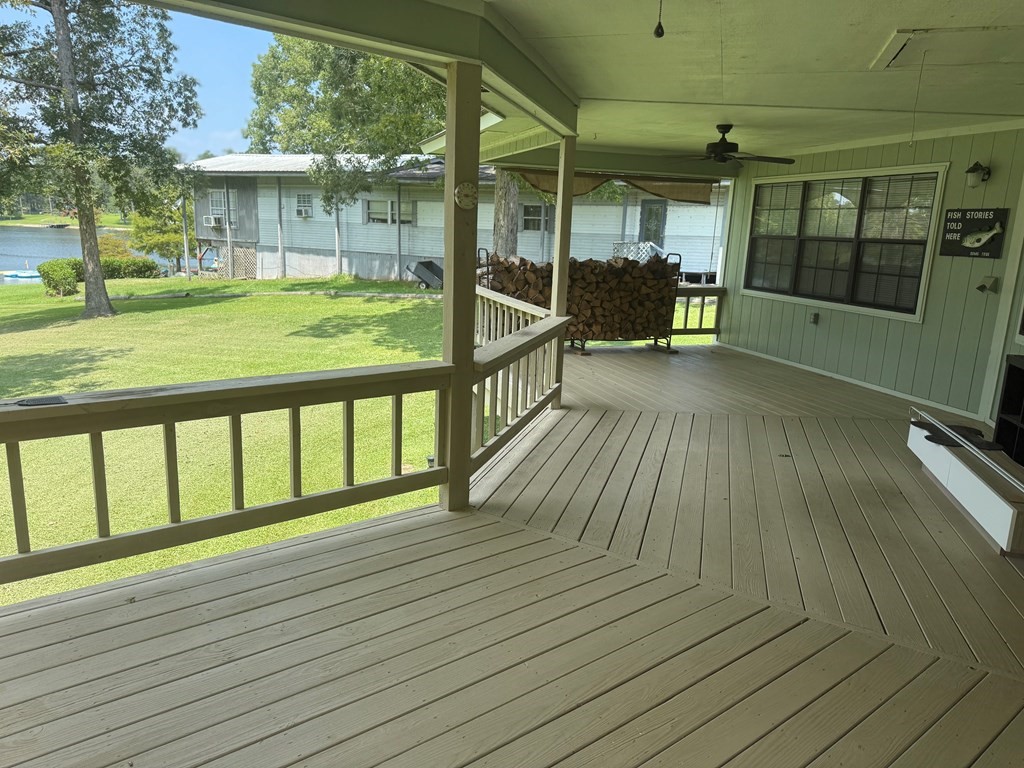 207 Fisher's Point Burkeville, TX 75932 - Photo 4 of 19