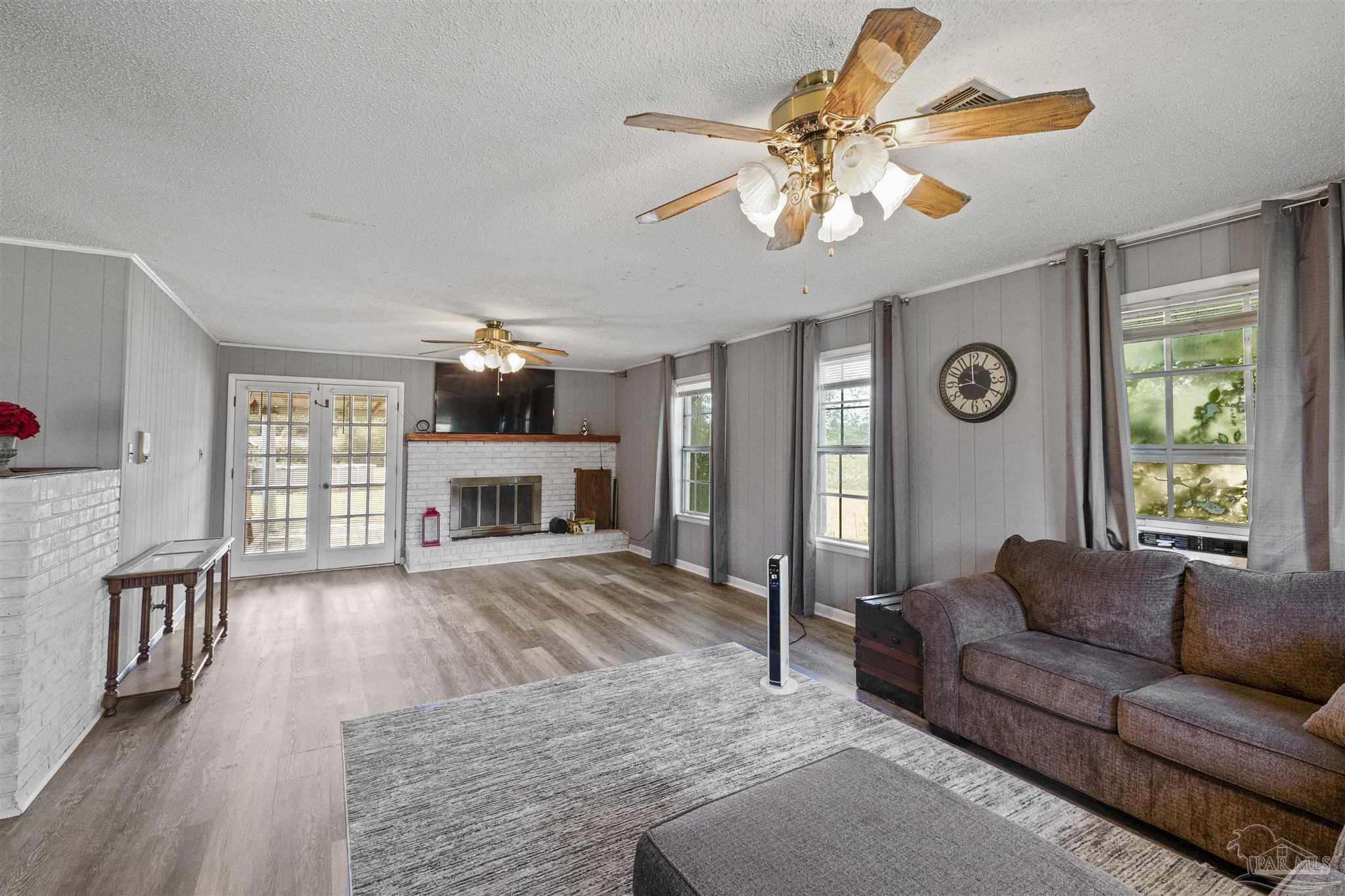 2593 Segrest Road Pace, FL 32571 - Photo 6 of 63 Gallery Image 6