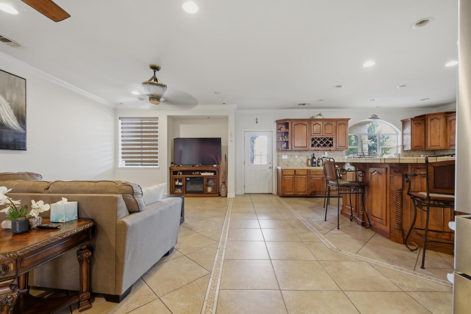 7300 South Frick Road Stockton, CA 95215 - Photo 25 of 83