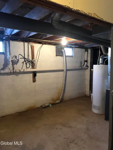 $2,250 | 34 Swayze Drive, Unit B, Colonie, NY 12110