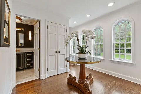$5,995,000 | 8 Boxwood Lane, Rye, NY 10580