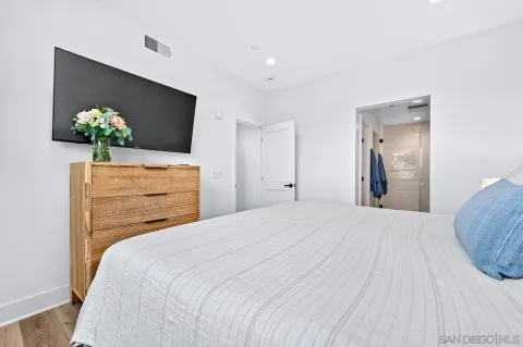 $1,549,999 | 1101 Catania Court, Unit 201, Encinitas, CA 92024