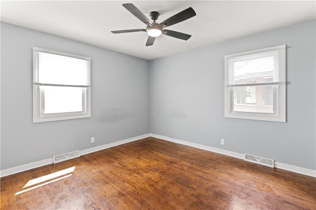 6206 Northeast Antioch Road Kansas City, MO 64118 - Photo 12 of 34