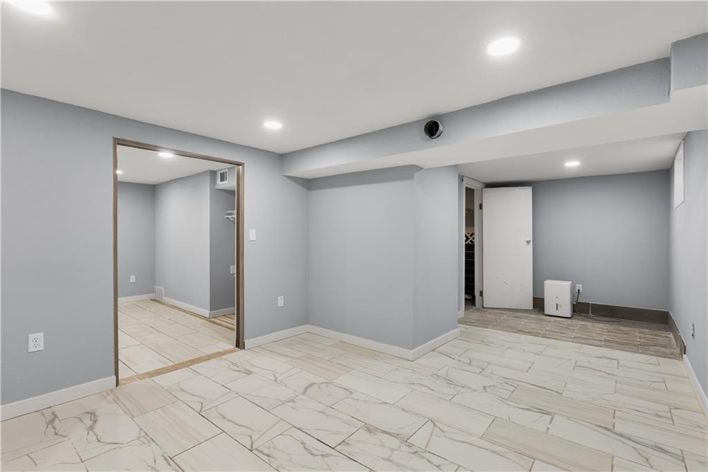 6206 Northeast Antioch Road Kansas City, MO 64118 - Photo 23 of 34