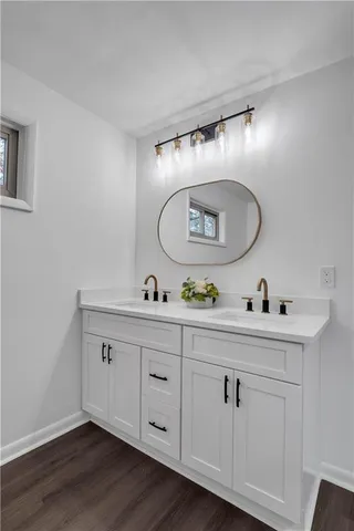 $560,000 | 4300 Inverness Court Northeast, Roswell, GA 30075