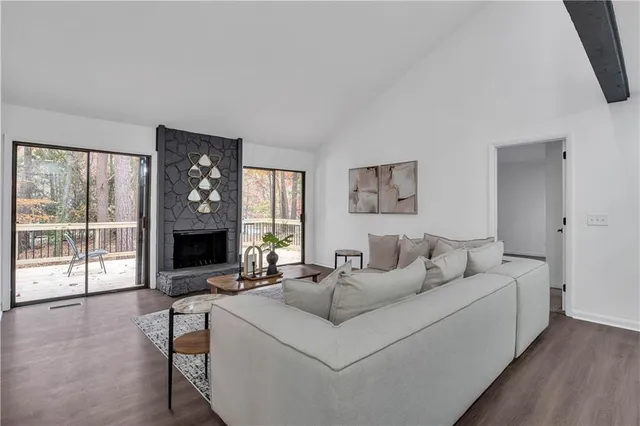 $560,000 | 4300 Inverness Court Northeast, Roswell, GA 30075