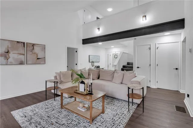 $560,000 | 4300 Inverness Court Northeast, Roswell, GA 30075