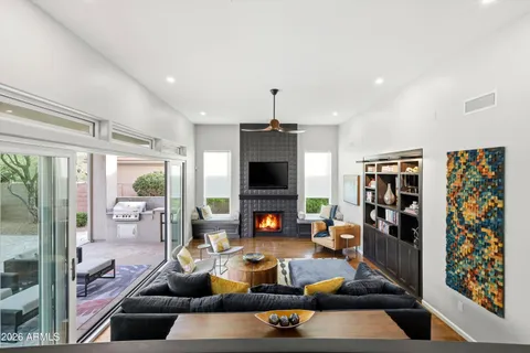 $1,175,000 | 22831 North 53rd Street, Phoenix, AZ 85054