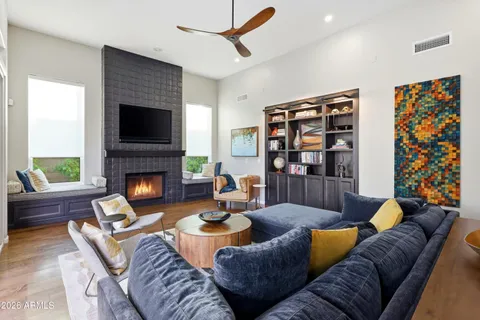 $1,175,000 | 22831 North 53rd Street, Phoenix, AZ 85054