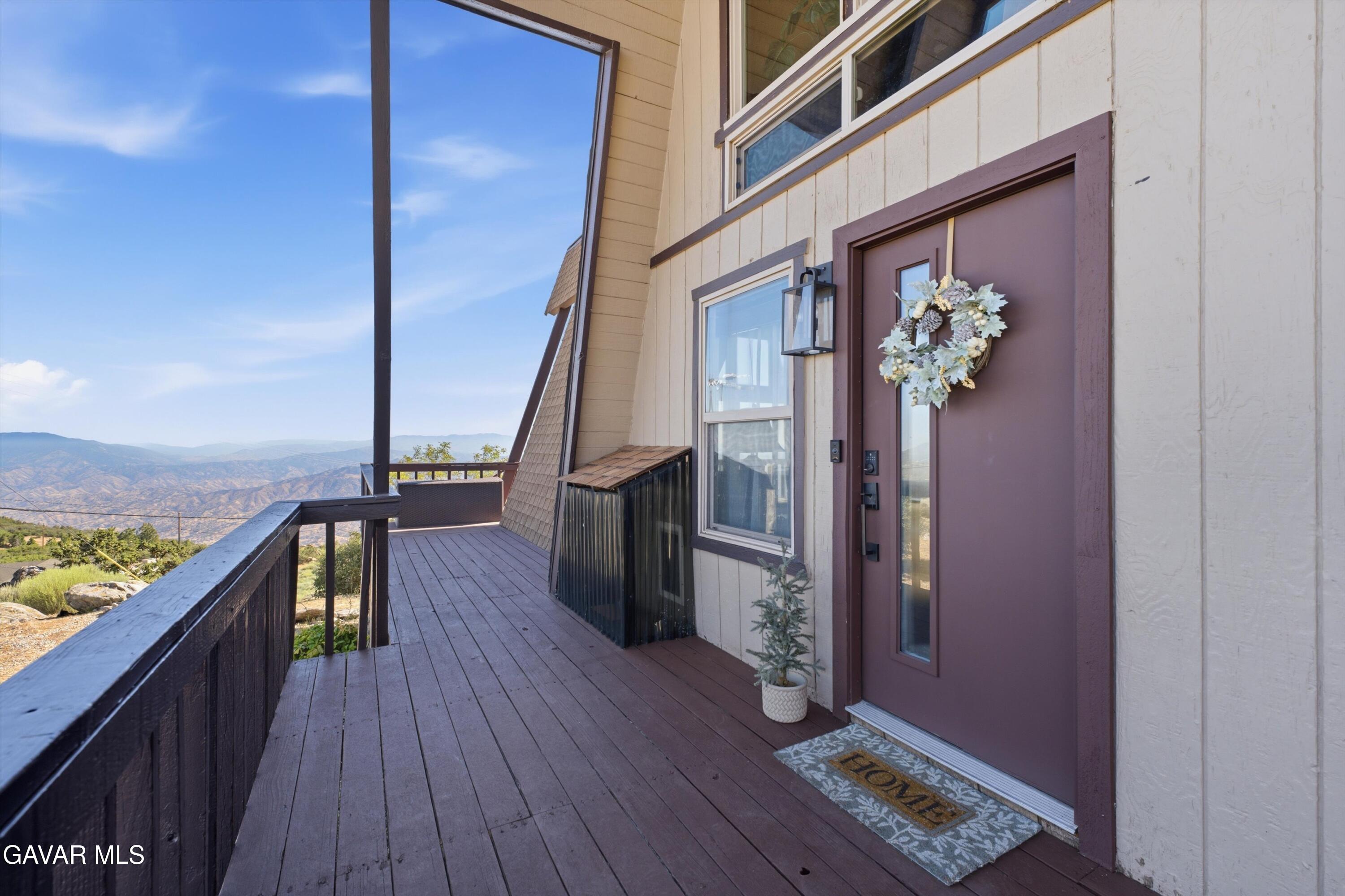23960 El Rancho Drive Tehachapi, CA 93561 - Photo 4 of 42 03-JYP08171