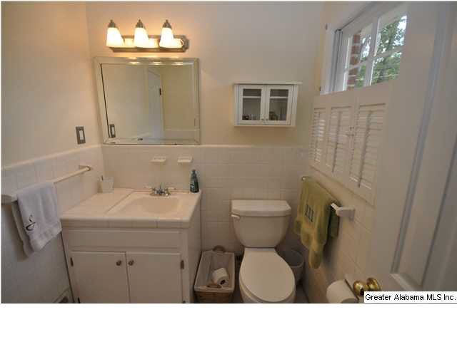 2204 Deerwood Road Birmingham, AL 35216 - Photo 16 of 21