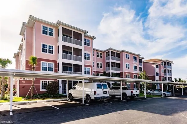 $2,050 | 15901 Royal Pointe Lane, Unit 405, Fort Myers, FL 33908
