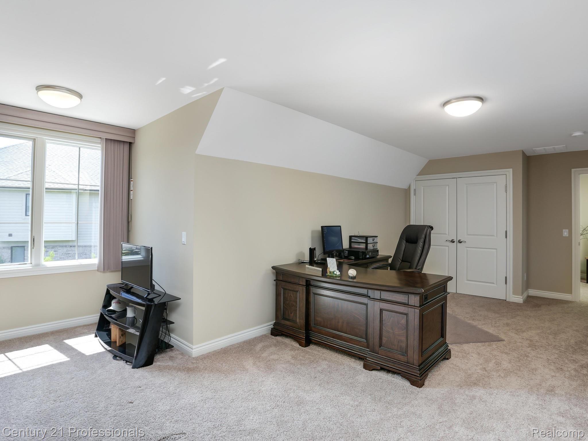 2744 North Addison Circle Rochester, MI 48306 - Photo 51 of 62 2744 S Addison Cir Rochester-033-035-2744 Addison circle south-MLS_Size.jpg