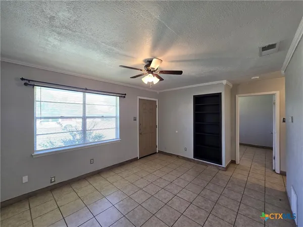 $800 | 212 East Valley Road, Harker Heights, TX 76548