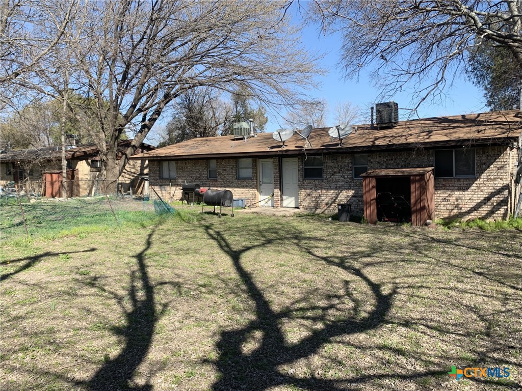 212 East Valley Road, Unit B Harker Heights, TX 76548 - Photo 16 of 16 a front view of a house with garden